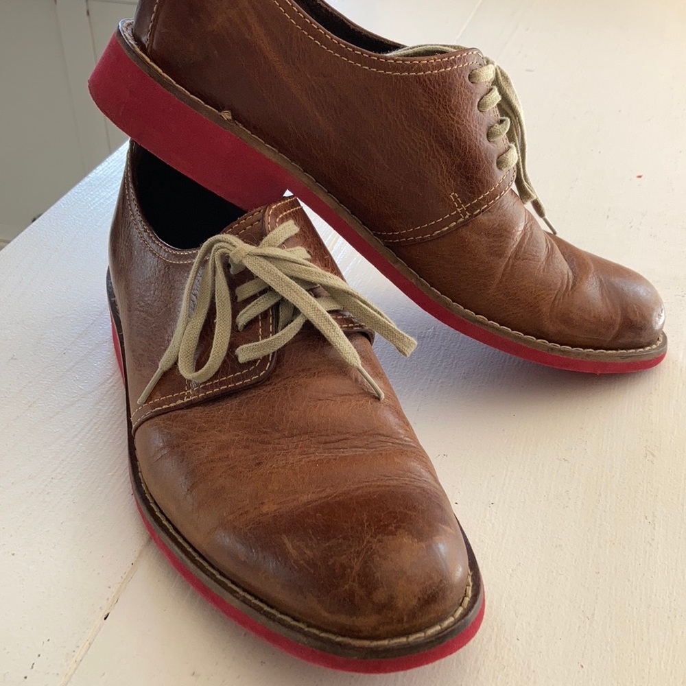 Cole Haan leather shoes with red detail